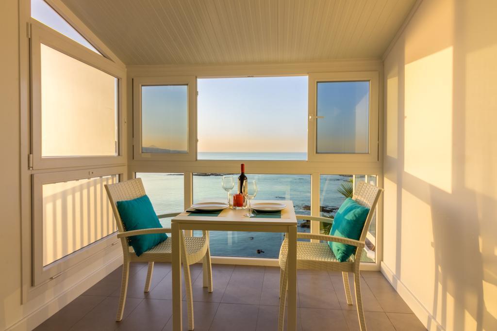 Living Las Canteras Homes - Beachfront Love Story Лас-Пальмас-де-Гран-Канария Экстерьер фото